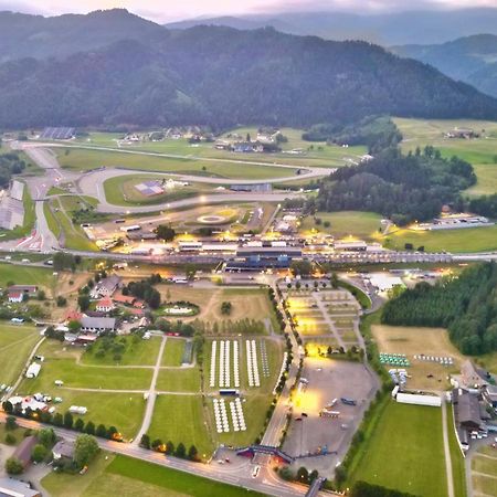 Grandprixcamp, Closest To The Red Bull Ring, Up To 4 Guests In A Tent Spielberg Bei Knittelfeld Εξωτερικό φωτογραφία
